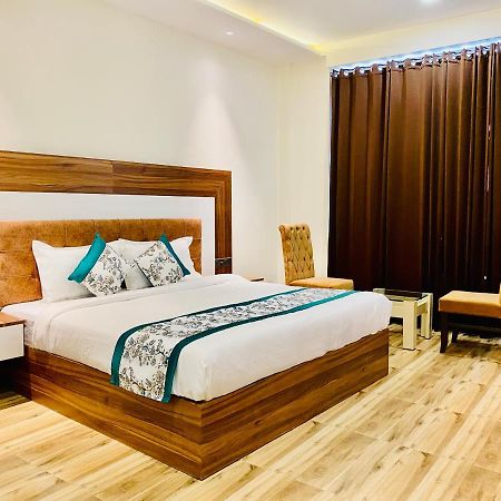 Hotel White House By An Hotels - Walking Distance From Golden Temple Amritsar Exterior photo
