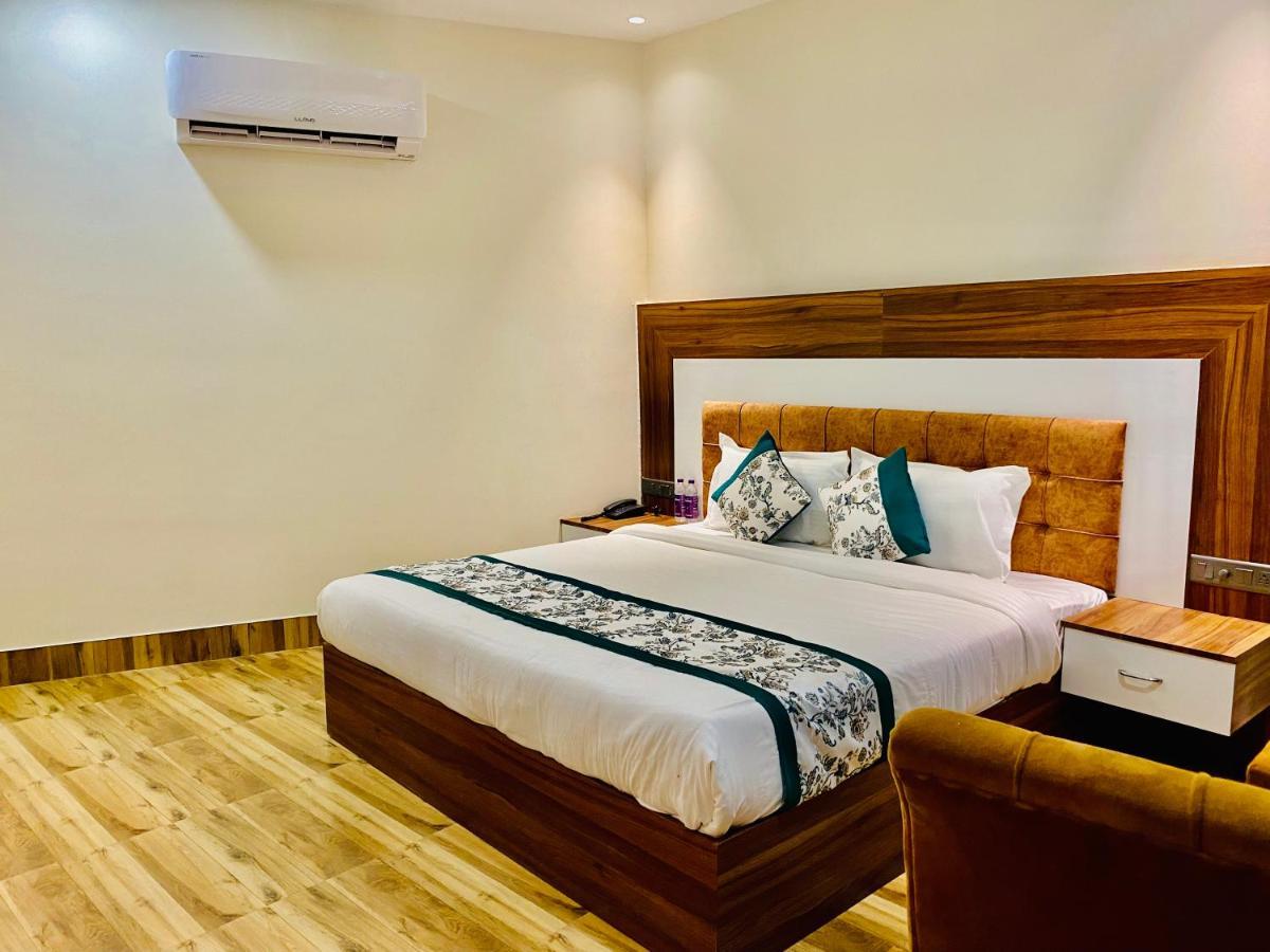 Hotel White House By An Hotels - Walking Distance From Golden Temple Amritsar Exterior photo